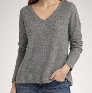 American Eagle Cozy Textured Knit Sweater - Classic Everyday Basic